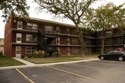 Oak Lawn Gardens Apartments