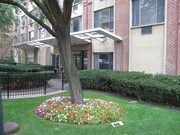 540 West Roscoe Street Apartments