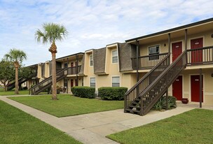 Howell Crossing Apartments