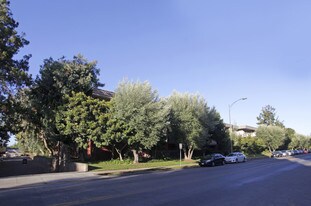 eaves West Valley Apartments