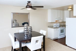 Stanford Villa Apartments