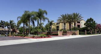 Centre Club Apartments