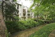 Oaks White Rock Apartments