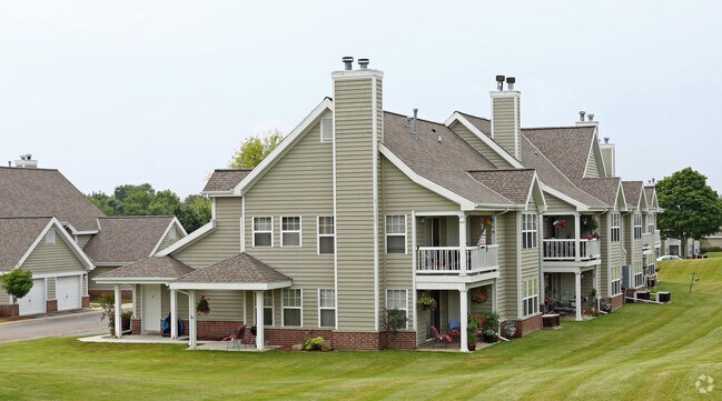 Stone Point Apartments Rentals Menomonee Falls, WI