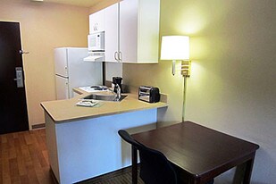Furnished Studio – New Orleans - Kenner Apartments