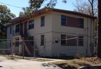 1544 31st St Apartments