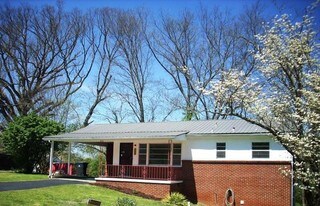 3 Bedroom Single-Family Home for Rent $950