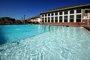 The Residences at Mayfield Apartamentos
