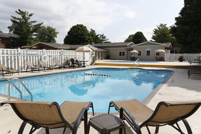 Arbors at Eastland Apartments
