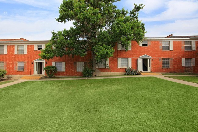 Villa Madrid Apartments San Antonio Villa Madrid Apartments San Antonio
