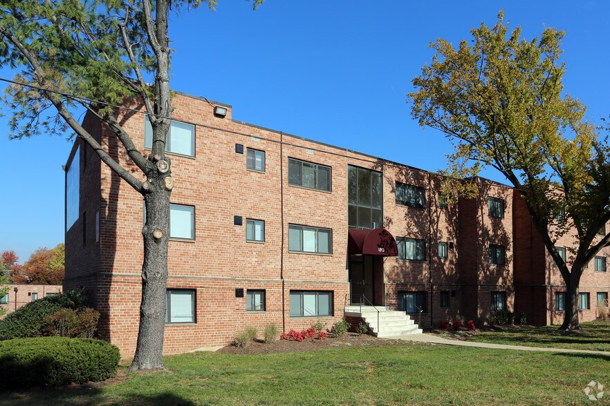 Overlook Apartments Rentals Hyattsville, MD