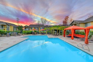 IMT Sorrento Valley Apartments