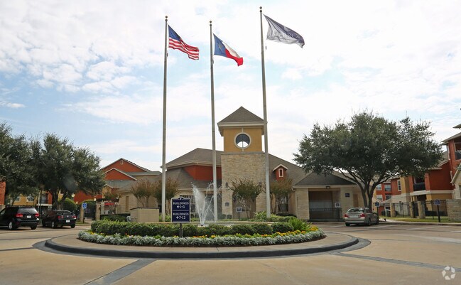 Arium Crossroads Apartments
