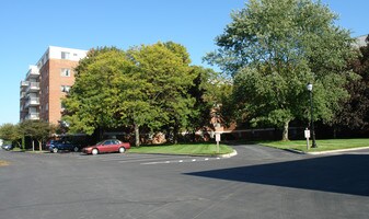 Towers of Colonie Apartments