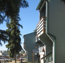 211 Clarkson Dr Fairbanks AK Apartments