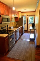 1118 Edgewood Dr Charleston WV Apartments