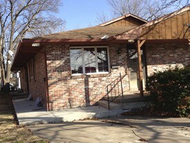 209 S Sycamore St Iola KS Apartments