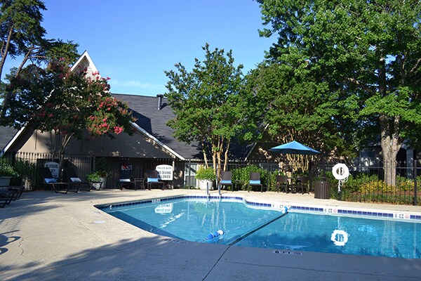 Sterling Pelham Apartments