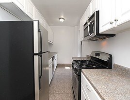 119-60 Metropolitan Ave Queens NY Apartments