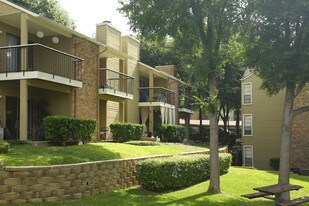 Montecito Apartments