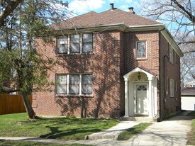 708 N Chicago Ave Rockford IL Apartments