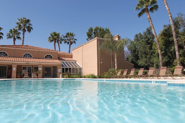 Oasis Townhome Apartments