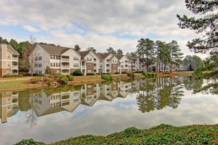 Brentwood Downs Apartments
