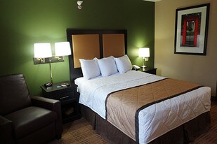 Furnished Studio – Fort Worth - City View Apartments