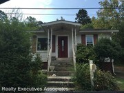 4 Bedroom Single-Family Home for Rent $700