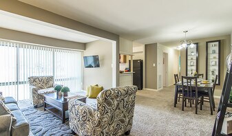 Lexington Court Apartments