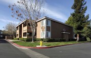 Sunset Pointe Apartments