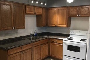 485 Sunnyside St SW Hartville OH Apartments