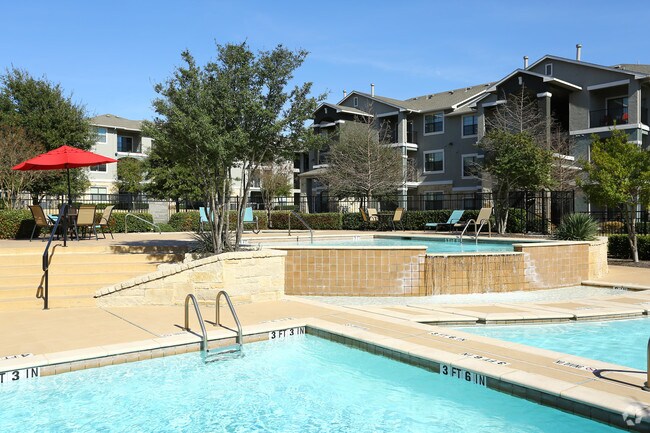 Estates At Southpark Meadows Apartments