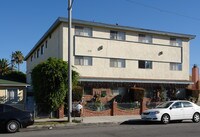 4917 W 118th Pl Apartments