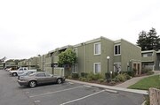 Breakwater Apartments