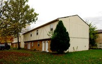 2262-2264 Webster Canyon Ct Apartments