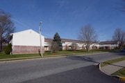 Oxbow Farms Townhouses Apartments