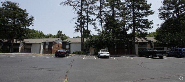 Roper Mountain Woods Apartments