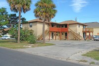 112 Arricola Ave Apartments