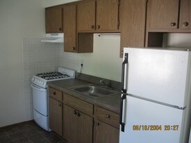 2336 S 107th St West Allis WI Apartments