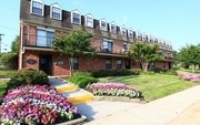 Dutch Village Townhomes Apartments