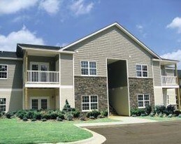 Summerlyn Cottages Apartments