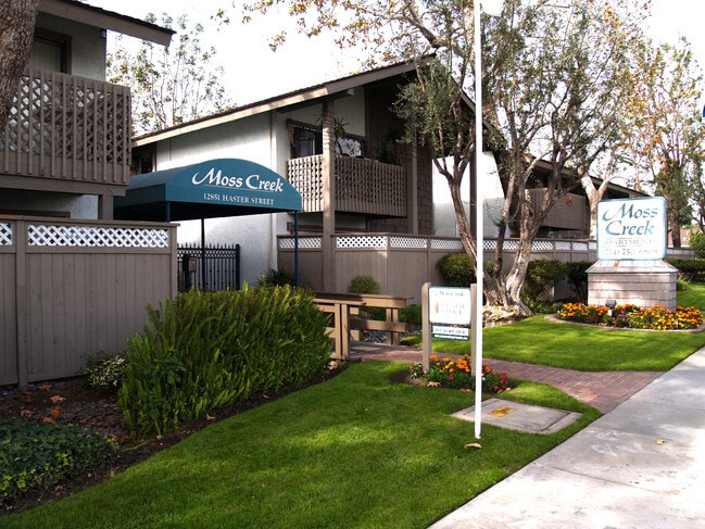Moss Creek Apartments