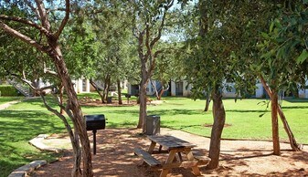 Elm Hollow Apartments