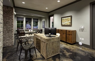 Riverhouse Apartamentos