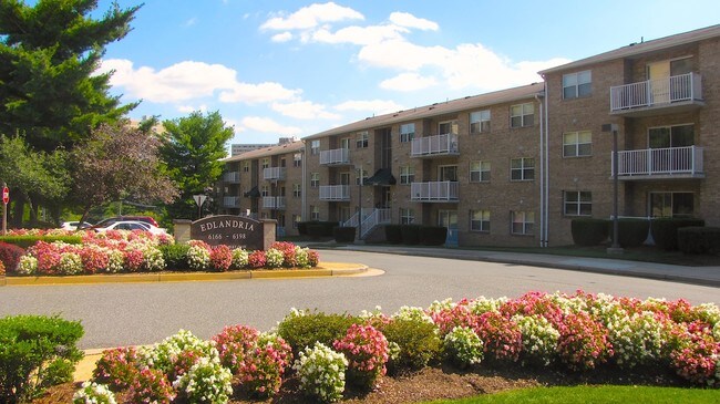Edlandria Apartments