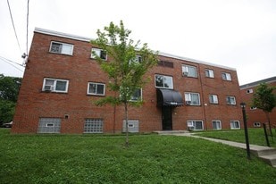 8404 Anthony Wayne Ave Cincinnati OH Apartments