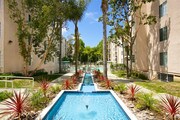 La Regencia Apartments