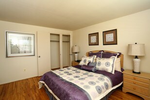 Foxridge Townhomes Apartments