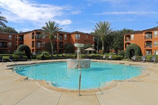 The Arbors at Maitland Apartments